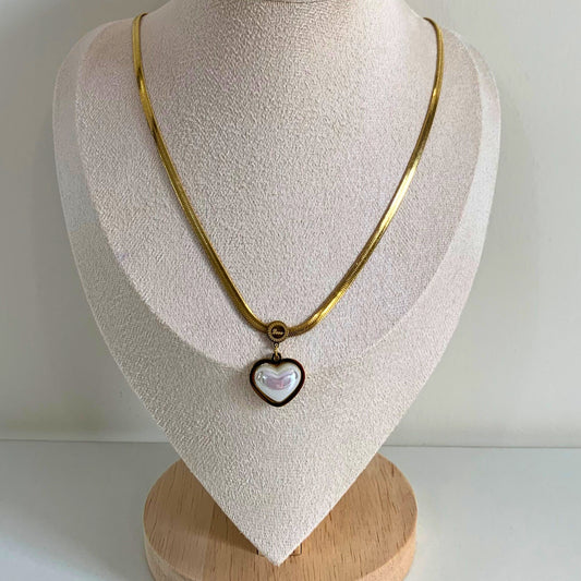 DIVA HEART NECKLACE