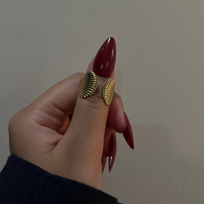 SHELL CUFF RING