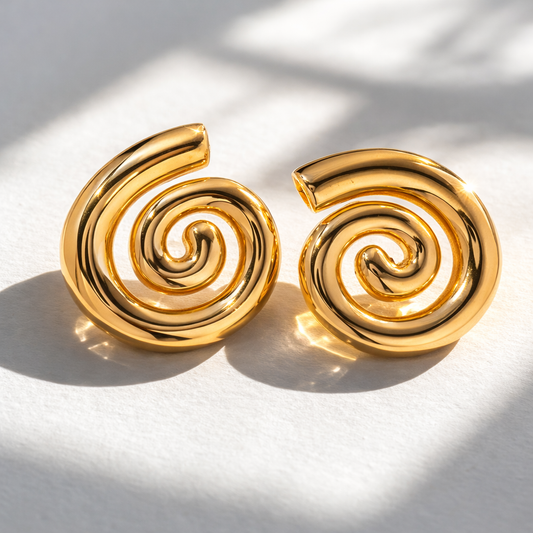 LOOPS OF LOVE EARING