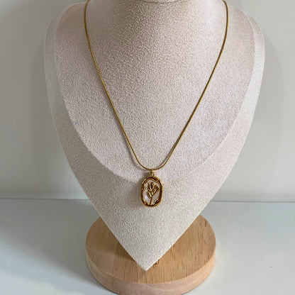 FLORIVA NECKLACE
