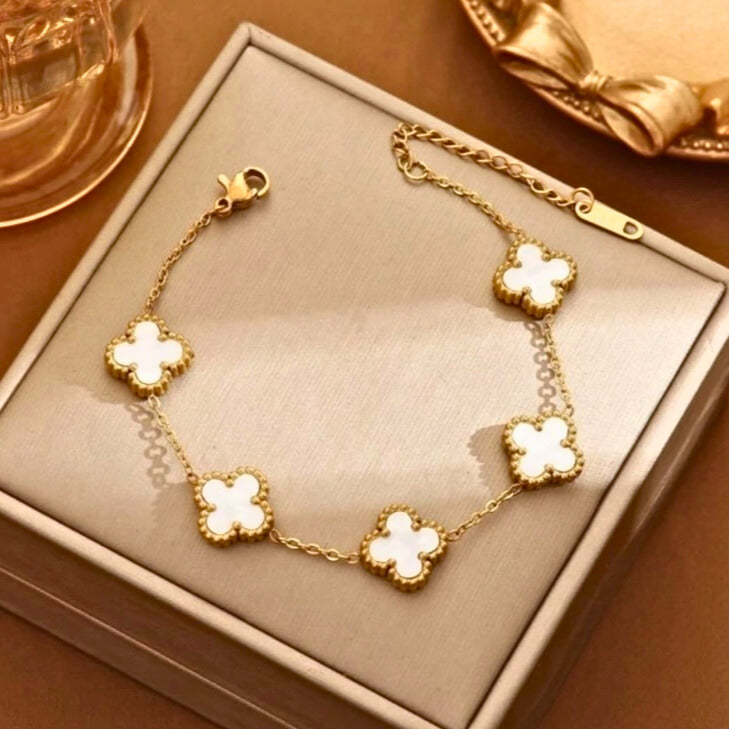 ETERNAL CLOVER BRACELET