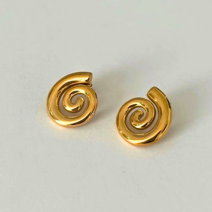 LOOPS OF LOVE EARING