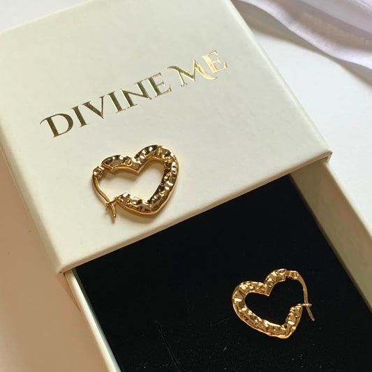 TINY LOVE EARING