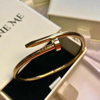 RADIANT NAIL BRACELET