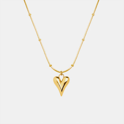 DIVINE HEART NECKLACE