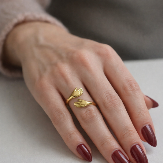 HUG ME RING